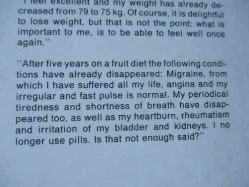 I LIVE ON FRUIT ( AND NOTHING ELSE ) - ESSIE HONIBALL (  REVISED EDITION )