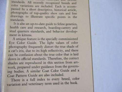 A STANDARD GUIDE TO CAT BREEDS - RICHARD H GEBHARDT