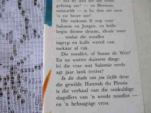 IN DIE SKADU VAN JOU LIEFDE - HANNAH DU PLESSIS ( hardeband / roman / avontuur )