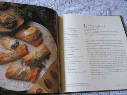 FINGER FOOD - BEAUTIFUL COOKBOOKS - NORMAN KOLPAS