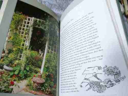 A YEAR IN A COTTAGE GARDEN - JAMES AMBROSE BROWN