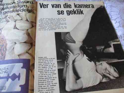 FOTO RAPPORT 21 MEI 1972 ( ROBIN GAIL HARGREAVES, SHARON MULLIGAN, DIANA WRAY, THE RISING SONS