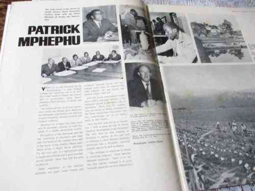 SA PANORAMA MAGAZINE APRIL 1976 ( PATRICK MPHEPHU, SIMMENTALER, OLD CAPE TOWN, KROONDAL, RESIN ART