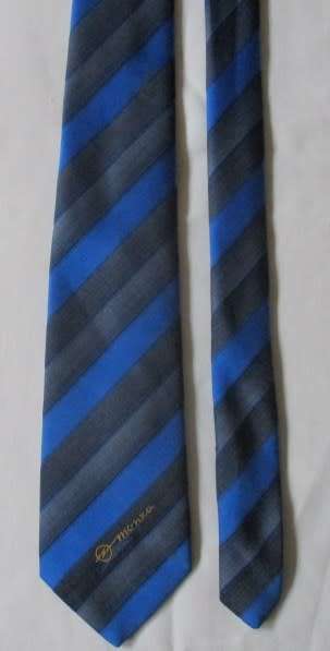 ATTRACTIVE - OPEL MONZA   - TIE