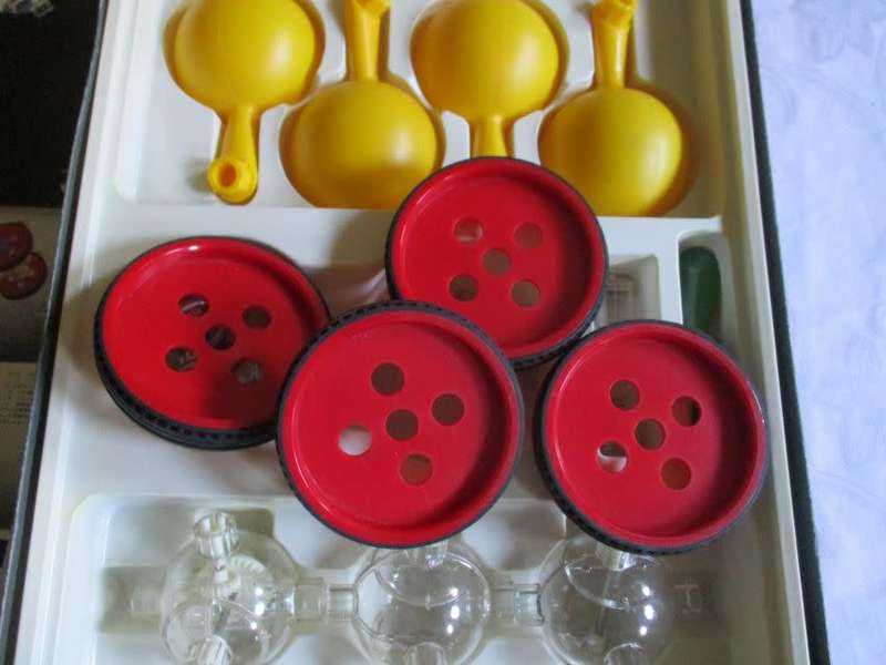 CAPSELA KC-300 MOTORIZED CONSTRUCTION PLAY SET SCIENCE BUILDING TOY IN BOX.