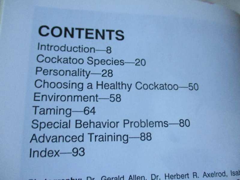 TAMING AND TRAINING COCKATOOS - RISA TEITLER