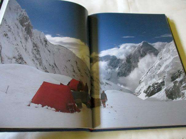 CHRIS BONINGTON`S EVEREST