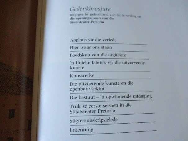 STAATSTEATER PRETORIA - INWYDING VAN DIE OPENINGSEISOEN 23 MEI 1981  - GEDENKBROSJURE
