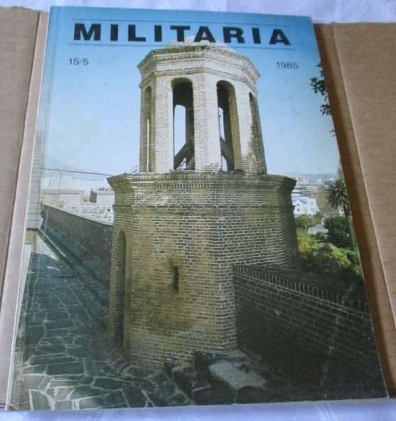 MILITARIA VAKTYDSKRIF / PROFESSIONAL JOURNAL OF THE SADF 15/5  1985