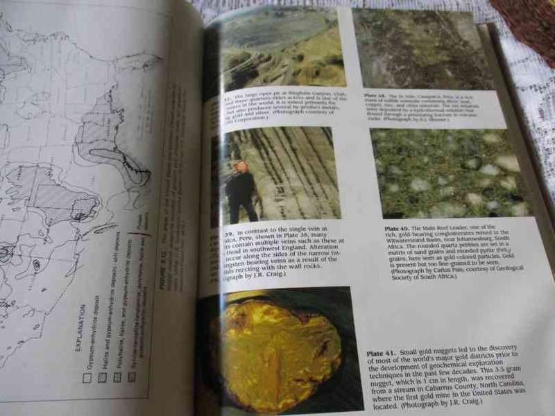 RESOURCES OF THE EARTH - ORIGIN, USE, AND ENVIRONMENTAL IMPACT - JAMES R CRAIG-DAVID, J VAUGHAN,