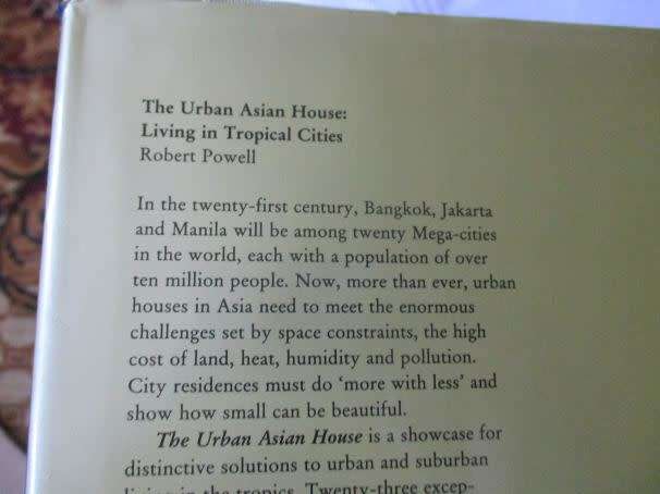 THE URBAN ASIAN HOUSE - LIVING IN TROPICAL CITIES - ROBERT POWELL