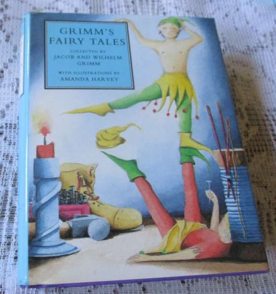 GRIMM`S FAIRY TALES - JACOB AND WILHELM GRIMM - MACMILLAN LITTLE CLASSICS