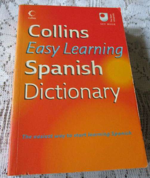 SPANISH DICTIONARY - COLLINS - THE EASIEST WAY TO START LEARNING SPANISH - COLLINS EASY LEARNING