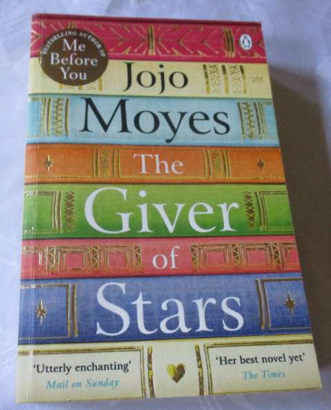 THE GIVER OF STARS - JOJO MOYES