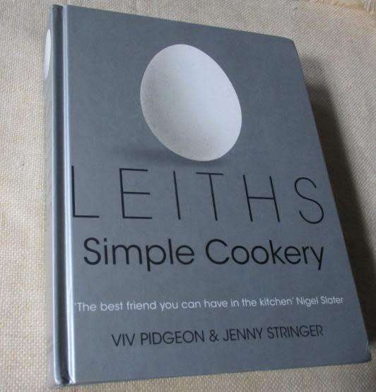 LEITHS SIMPLE COOKERY BIBLE - VIV PIDGEON & JENNY STRINGER