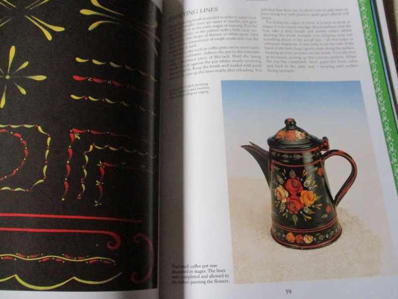 PAINT ROSES & CASTLES - TRADITIONAL NARROW BOAT PAINTING FOR HOMES AND BOATS - ANNE YOUNG