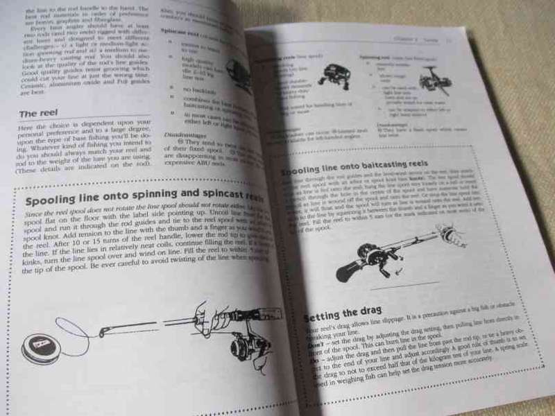 BASS - THE ARTIFICIAL LURE ANGLER`S HANDBOOK - LEON GOODMAN