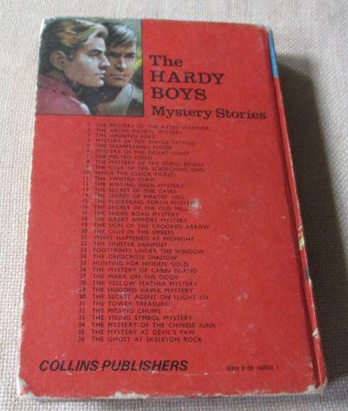 THE MISSING CHUMS - FRANKLIN W DIXON - THE HARDY BOYS SERIES NO 33 ( hardcover )