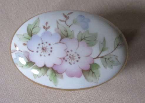 VINTAGE FLORAL CTM TRINKET JEWELLERY - BOX / HOLER