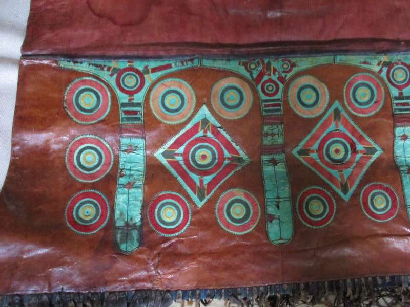 VINTAGE TAUREG HANDCRAFTED LEATHER CAMEL EYE RUNNER \RUG FROM OLD AFRICAN DESERT RARE FIND