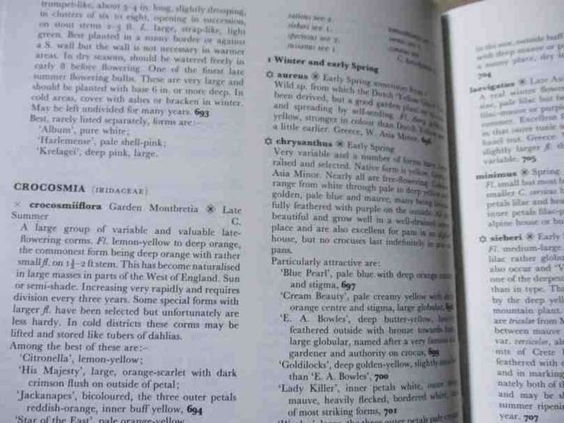 THE COLOUR DICTIONARY OF GARDEN PLANTS - WITH HOUSE AND GREENHOUSE PLANTS - ROYAL HORTICULTURE SOC.