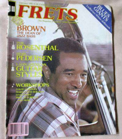 FREDS  MAGAZINE ( MAGAZINE OF ACOUSTIC STRING INSTRUMENTS )  x 3