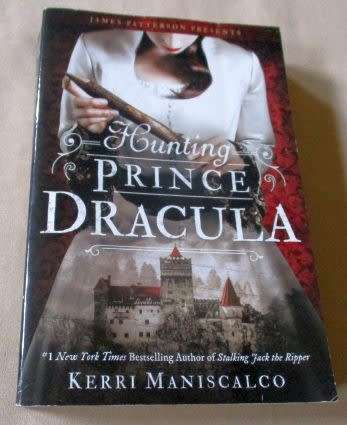 HUNTING PRINCE DRACULA - KERRI MANISCALCO