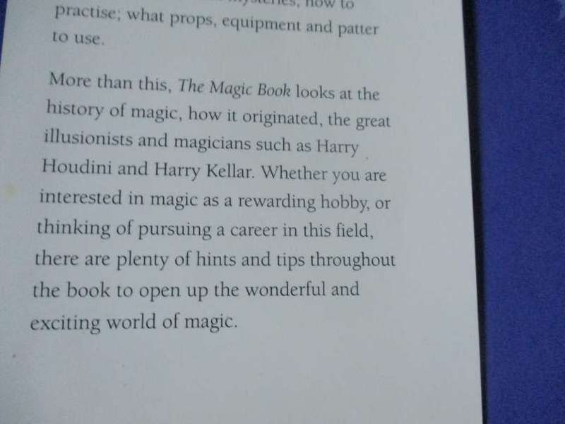 THE MAGIC BOOK - MASTER THE MYSTERIES OF OVER 150 MAGIC TRICKS - EDITED BY LYDIA DARBYSHIRE