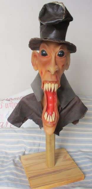 VINTAGE RARE COLLECTABLE RUBBER HORROR FIGURINE