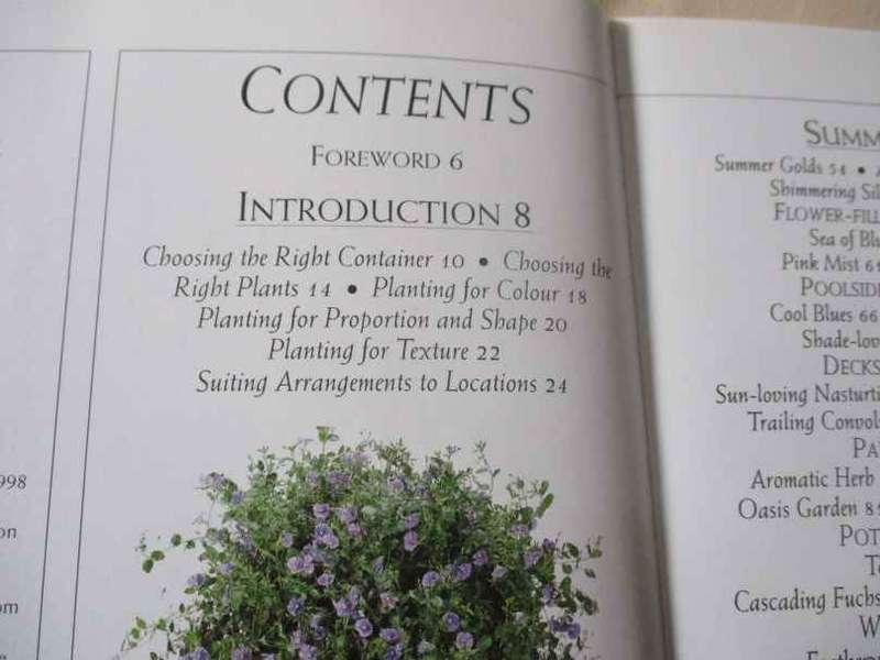 CONTAINER GARDENING THROUGH THE YEAR - MALCOLM HILLIER ( DK )