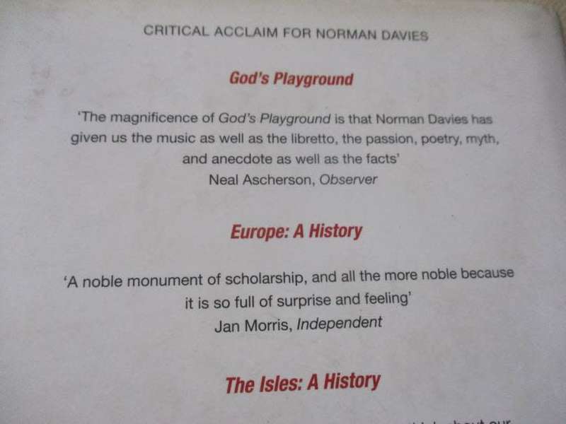 EUROPE AT WAR 1939 - 1945 - NO SIMPLE VICTORY - NORMAN DAVIES