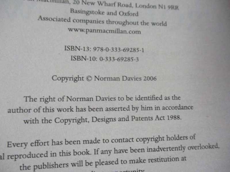 EUROPE AT WAR 1939 - 1945 - NO SIMPLE VICTORY - NORMAN DAVIES