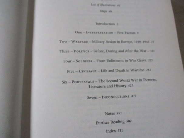 EUROPE AT WAR 1939 - 1945 - NO SIMPLE VICTORY - NORMAN DAVIES