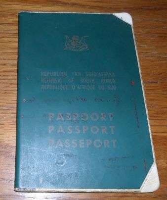 OLD REPUBLIC OF SOUTH AFRICA PASSPORT & DOCUMENT