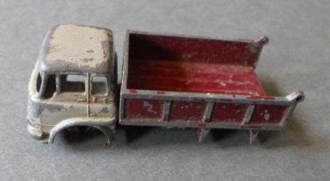 BEDFORD TIPPER ( LESNEY )