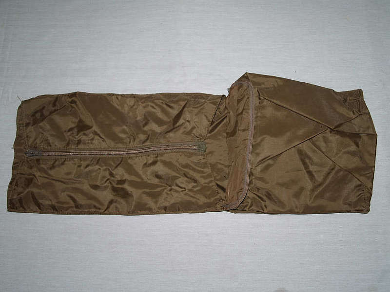 S.A. ARMY TOILETRIES HOLDER/BAG 70/80'S