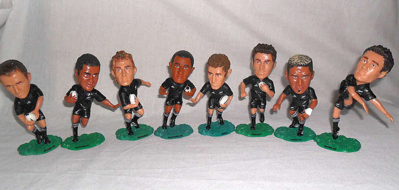 ALL BLACKS HEADLINER FIGURINES x 8