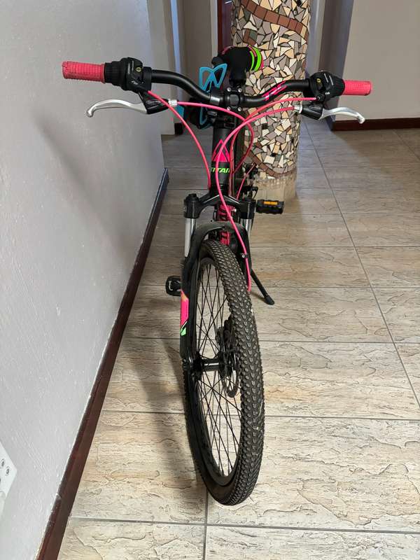 Titan Calypso Girls Bicycle 24`D - Pink/Green ( Open Box Item ) | Barcode: 35781223121193