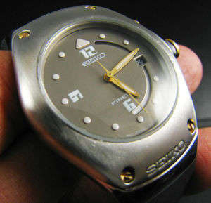 Vintage Seiko 3M22 KINETIC AUTO QUARTZ  WATCH