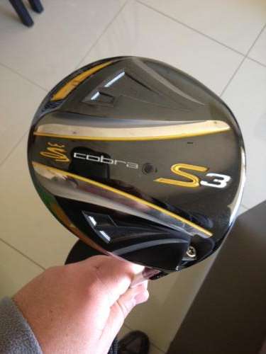 KING COBRA S3 DRIVER WITH ADJUSTABLE HEAD (ONLY PLAYED 1 ROUND WITH IT)