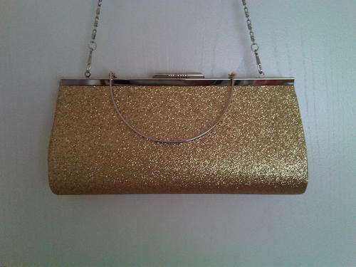 "beautiful clutch bags" makes you look elegant and classy