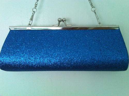 "beautiful clutch bags" makes you look elegant and classy<< show your sense of fashion and style