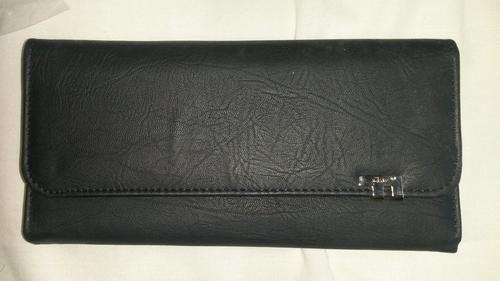 beautiful black "Fino" purse <<only for elegant and classy ladies<< many compartments