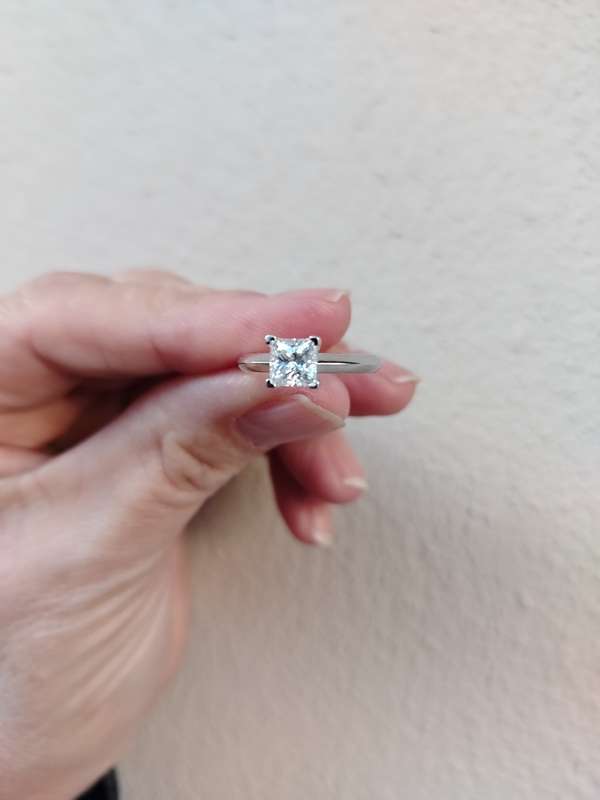 BRAND NEW CERTIFIED 1CT PRINCESS CUT SOLITAIRE MOISSANITE Set in 18KT WHITE GOLD SETTING