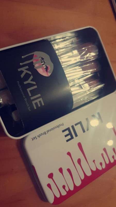 Kylie make up Brush set