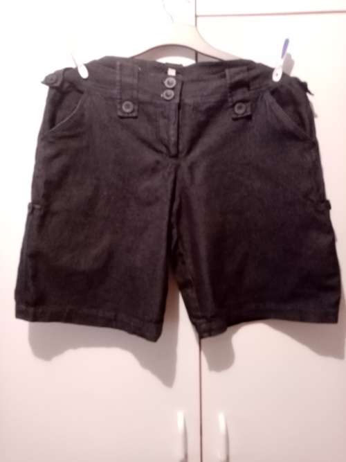 Dark denim shorts M
