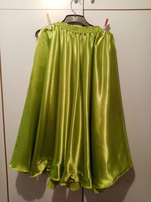 Lime green circle skirt 34-36