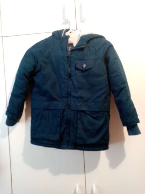 Blue lined thick kid`s jacket Woolworths 7