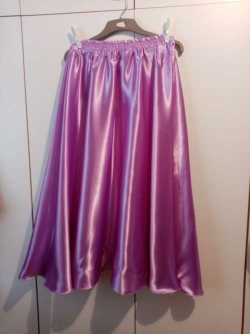 Lilac satin circle skirt 34-36