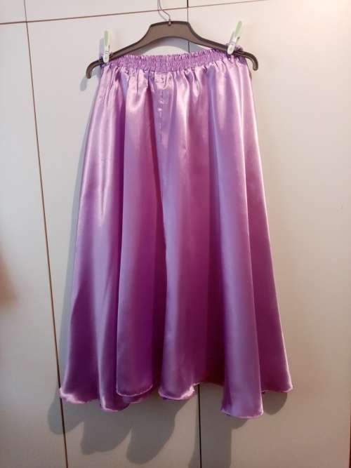 Lilac satin circle skirt 34-36